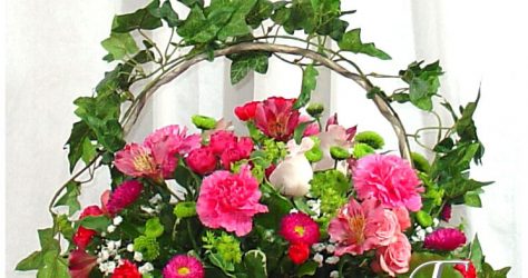 Victorial style floral arrangement