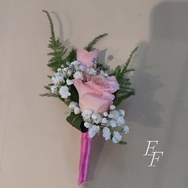 EF 809 B2 Pink Sweetheart Rose Boutonniere