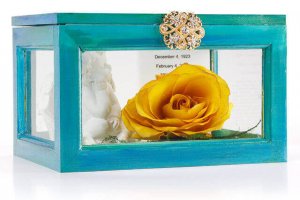 memory-chest-sympathy-card-yellow-rose-angel