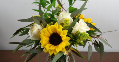 009 Sunshine Bouquet 1